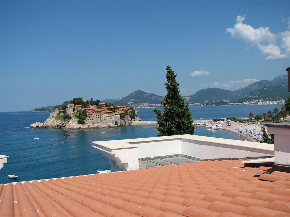 Apartments Secret Garden Sveti Stefan Exterior photo